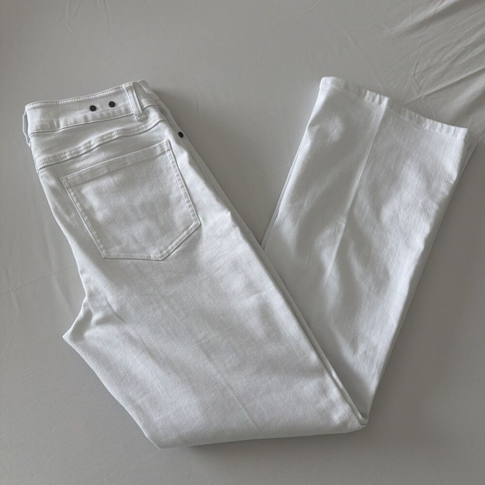 CAbi White Trouser Jeans Stretch Denim Flare Leg Womens Sz 6 Sty #5880 Versatile - Picture 15 of 15